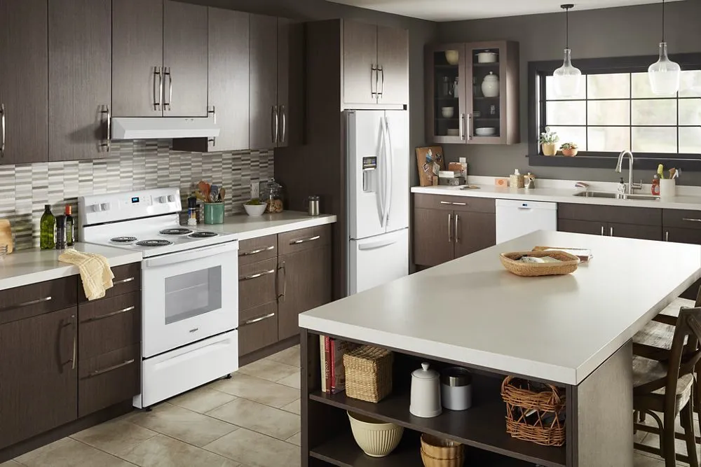 Whirlpool WFC150M0JW 4.8 Cu. Ft. Whirlpool Electric Range With Keep Warm Setting