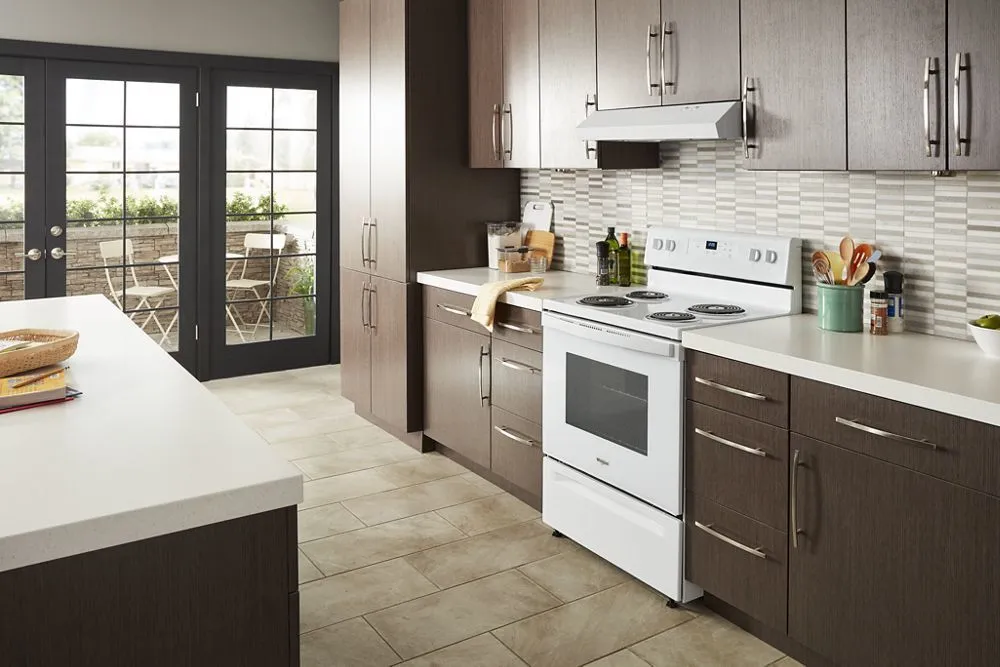 Whirlpool WFC150M0JW 4.8 Cu. Ft. Whirlpool Electric Range With Keep Warm Setting