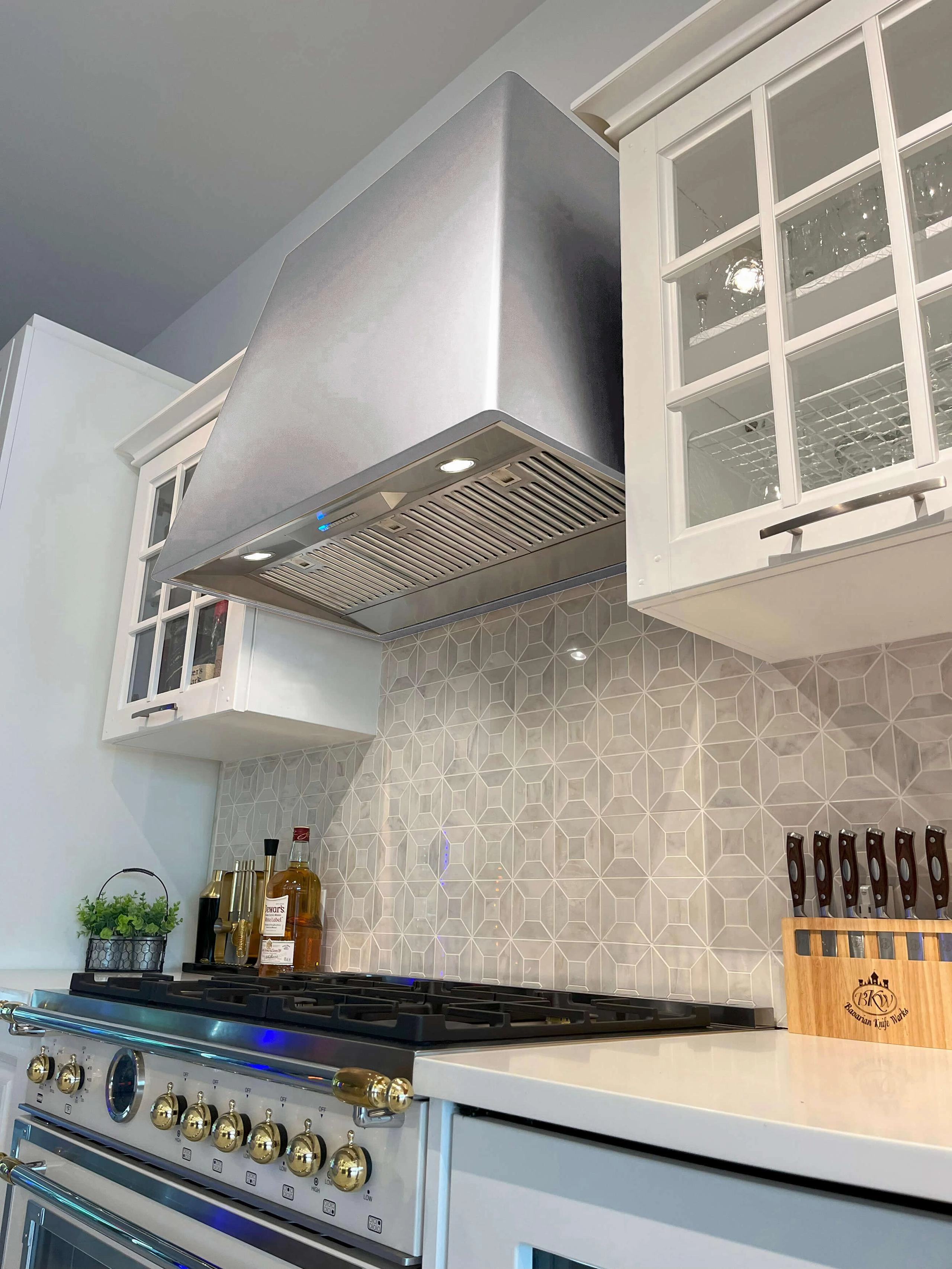 Xo Appliance XOVD136SS Xo 36In Designer Hood Stainless Steel Insert Sold Separately