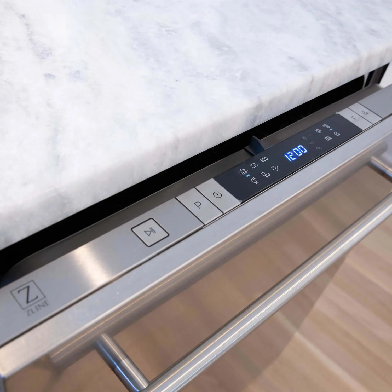 ZLINE 24 in. Top Control Built-In Dishwasher with Satin Stainless Steel Panel and Stainless Steel Tub with Modern Style Handle, 52dBa (DW-SN-24)